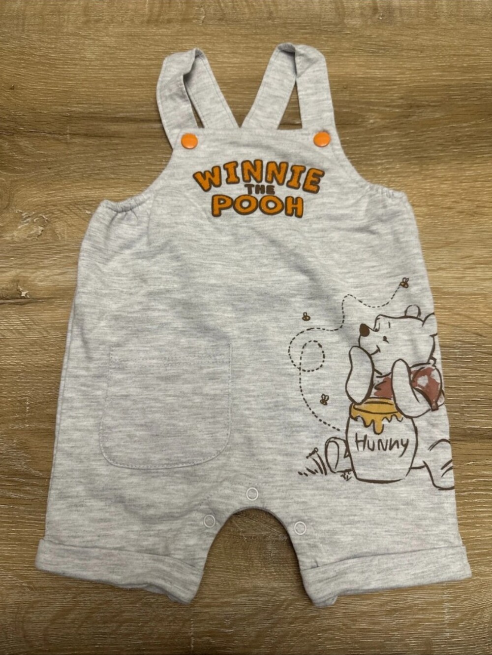 Disney Baby Winnie the Pooh Gray Shortall Romper Overalls Honey Bear. 100% Cotto